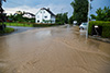 In Scheuring konnte man Papierschiffe auf der Straße schwimmen lassen